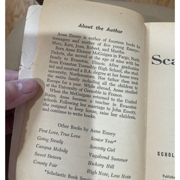 Scarlet Royal by Anne Emery 1967 Vintage - Picture 5 of 14